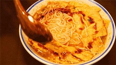 正宗柳州螺蛳粉怎么做的教程,正宗柳州螺蛳粉的做法源头