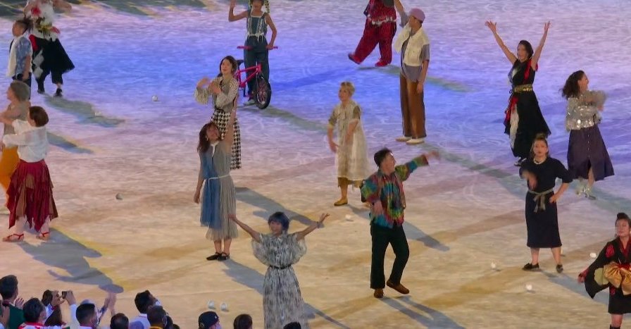 日本奥运会闭幕式光之五环,东京奥运会光之五环