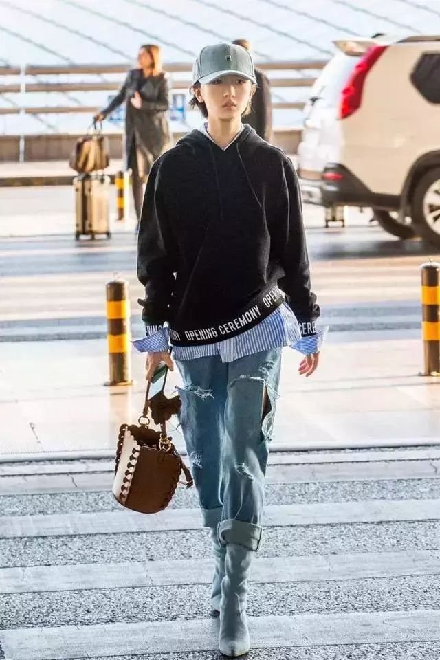 冬天的卫衣叠穿更时髦,连帽卫衣叠穿大法