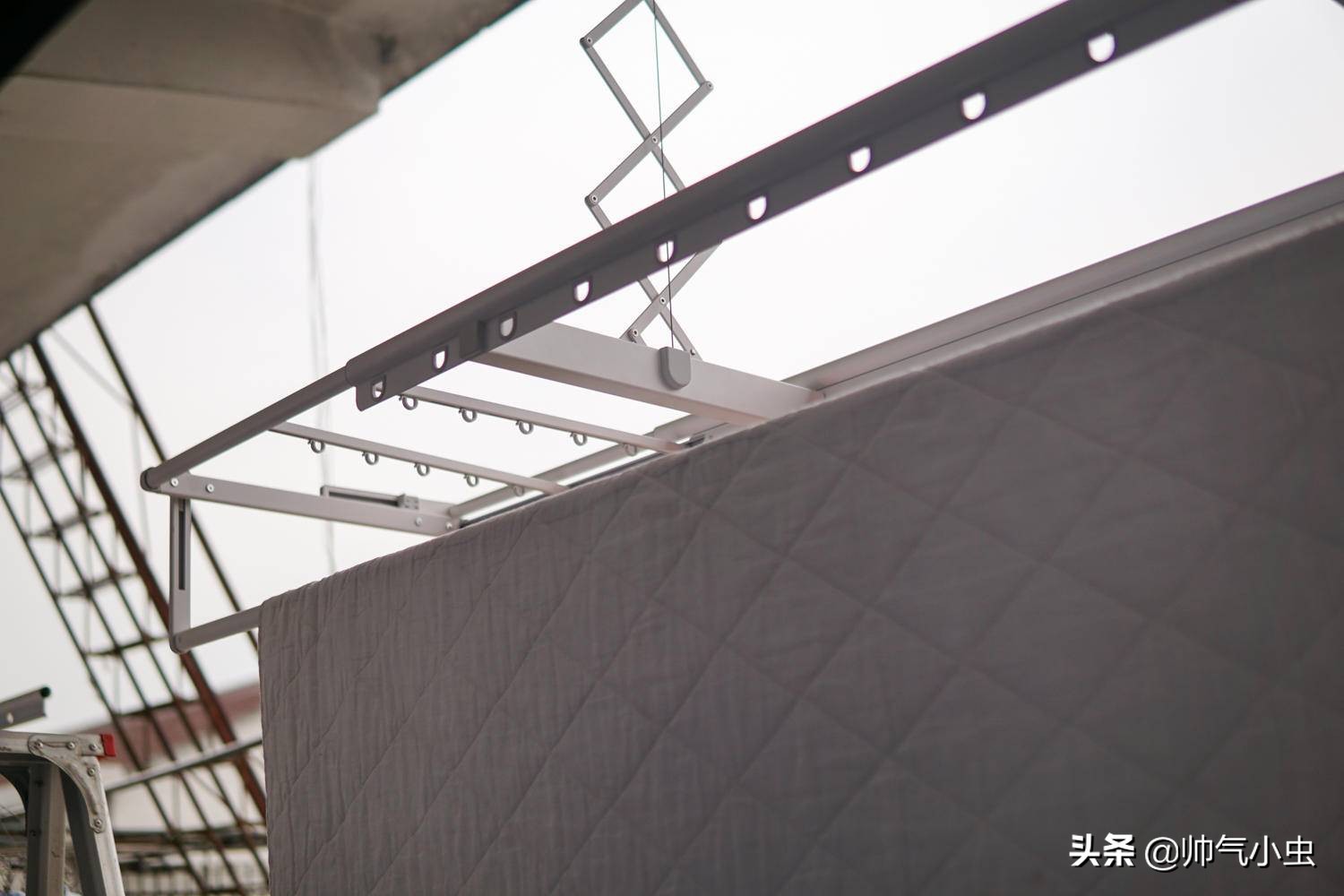 米家智能晾衣架烘干款好不好,小米米家智能晾衣架1s测评