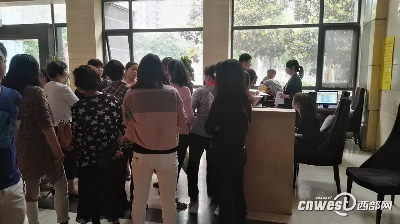 折腾十年，买了烂怂江林新城，但娶了好媳妇