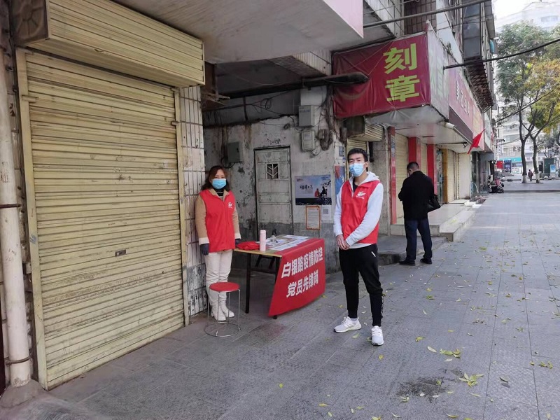 社区排查患者下沉基层共抗疫,社区及下沉工作人员共同抗疫