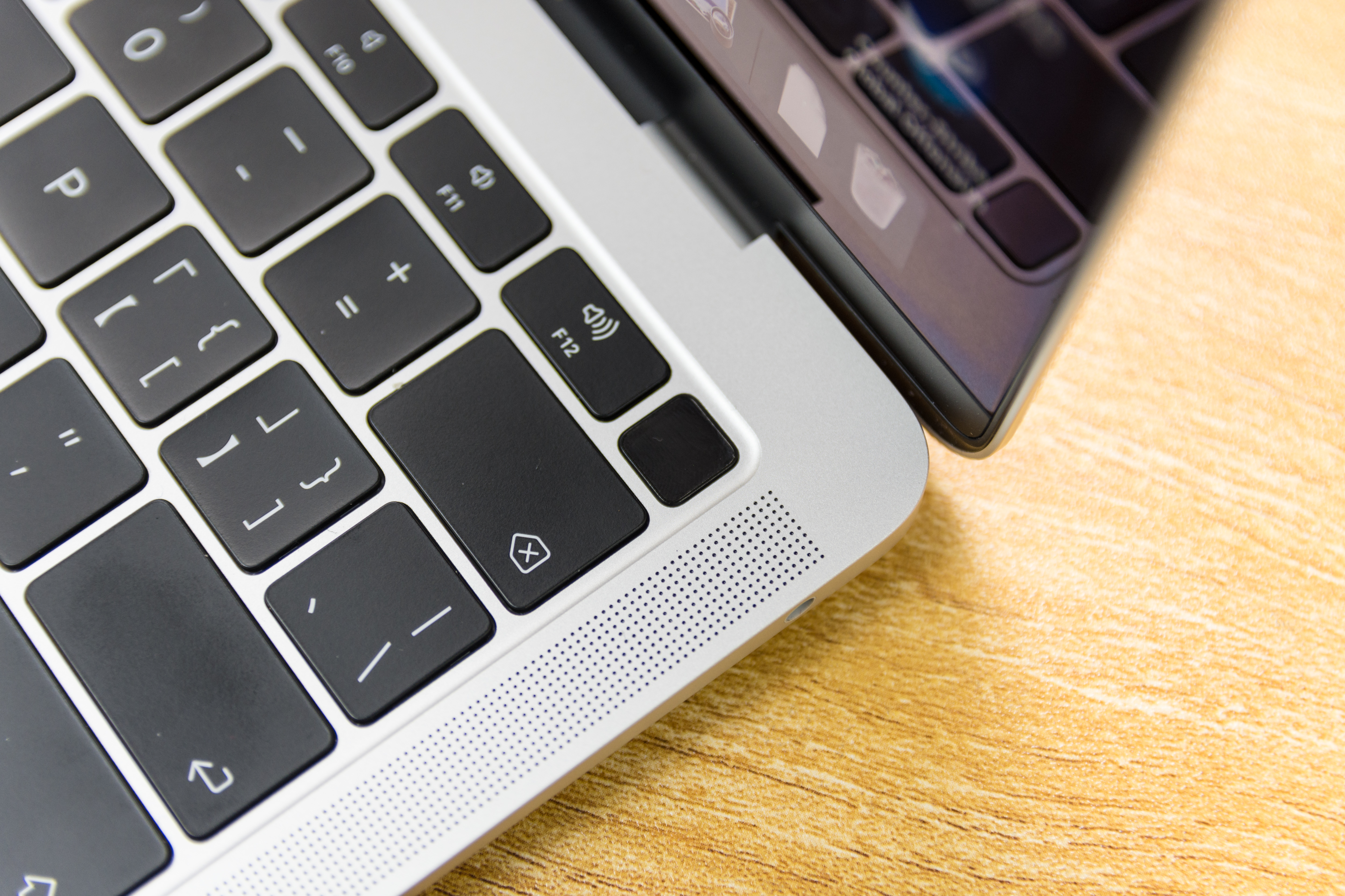 xps13对比macbookair,戴尔xps13对比macbook