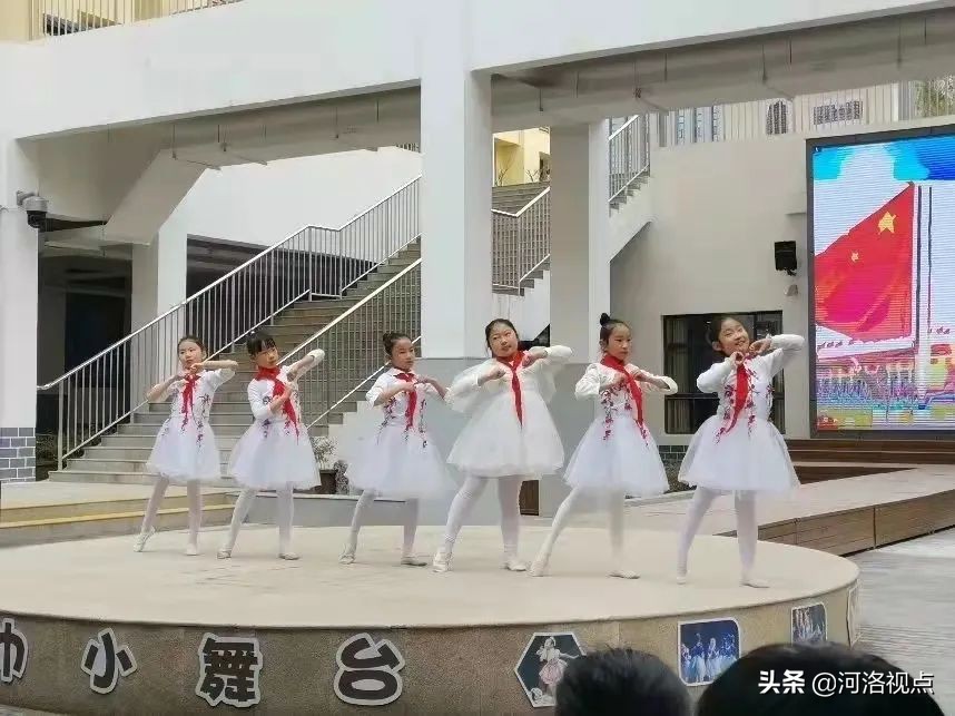 洛阳市第一实验小学校长李青青,洛阳市实验小学校长李青青简历