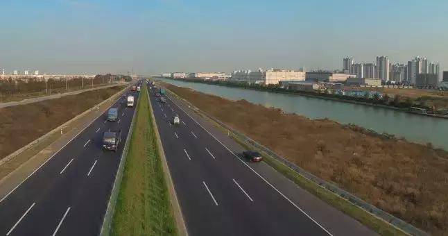 乐山大佛为何不属于石窟,乐山不止有大佛还有美食