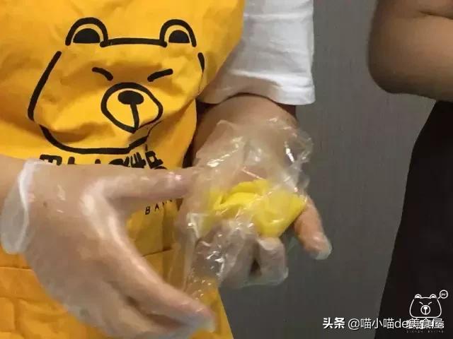 流心奶黄月饼小月饼,香港生产美心月饼流心奶黄月饼