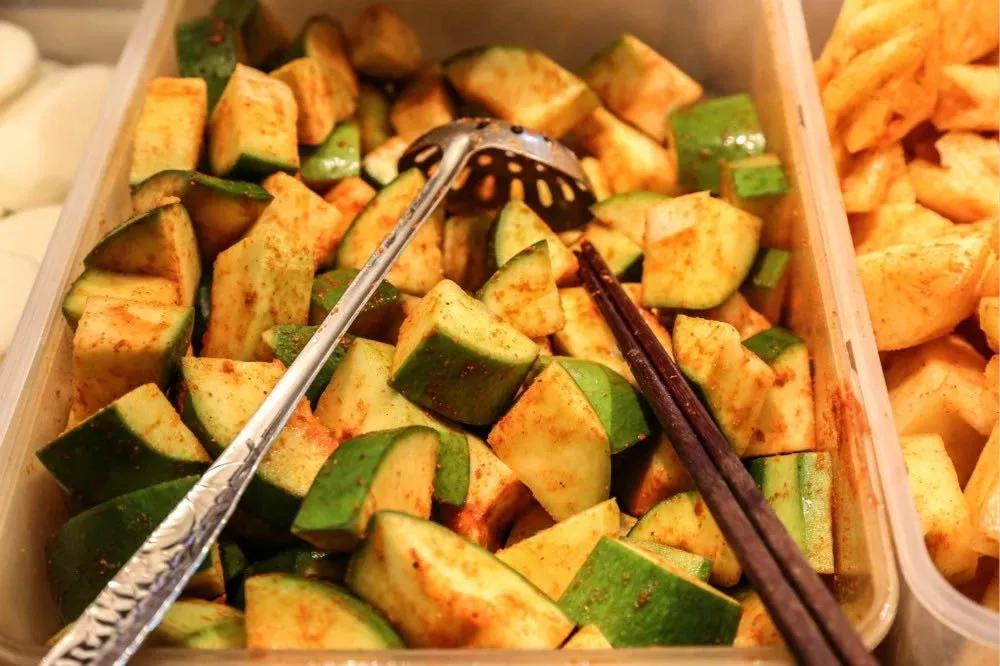 哪个地方的酸菜最正宗,最好吃的酸菜是哪个城市