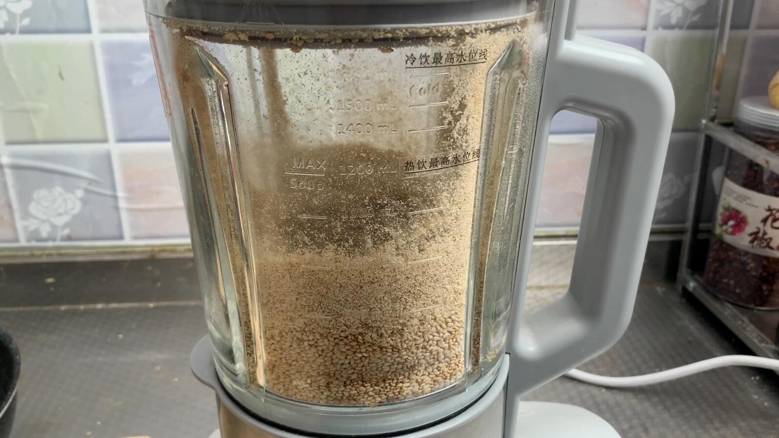 想吃芝麻酱不用买,如何做芝麻酱不用加酵母粉