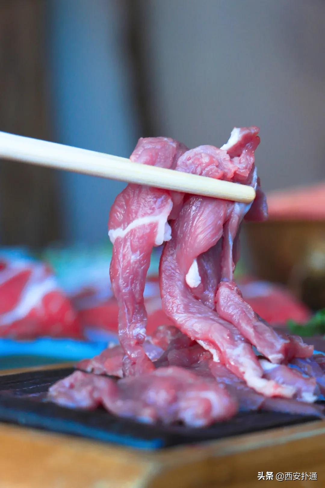 西安城墙下的铜火锅,西安城墙底下的羊肉泡馍