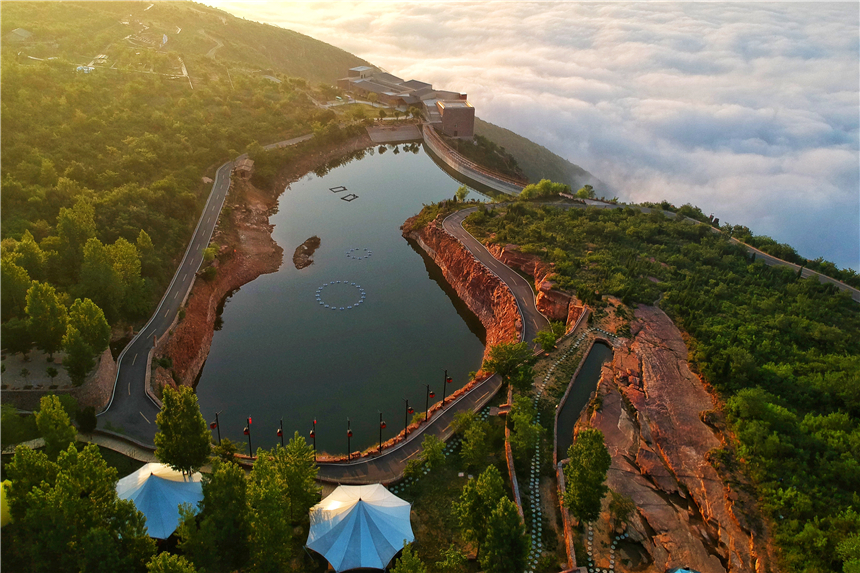 初夏河南,找寻童心,邂逅伏羲山的斜阳,一颗心萌化在云上牧场