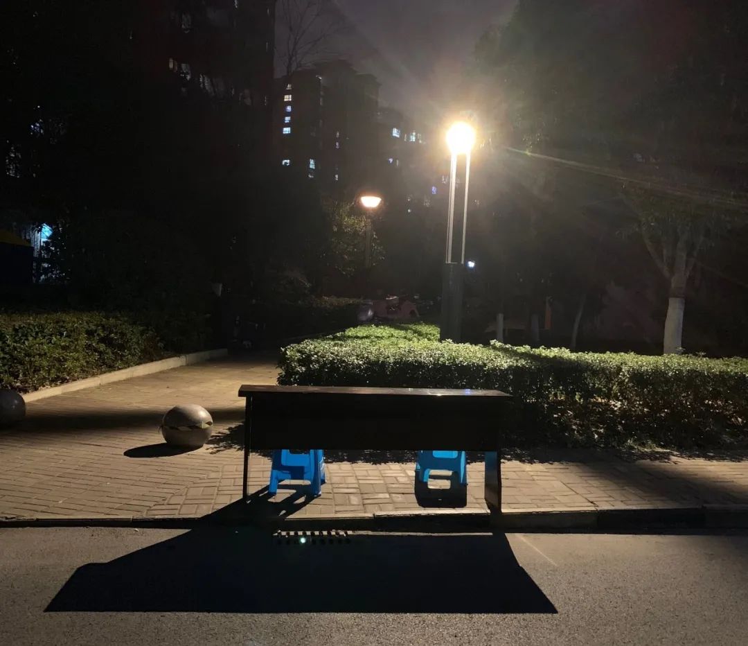 小区物业换了新物业物业费涨价,小区换物业后房子涨价