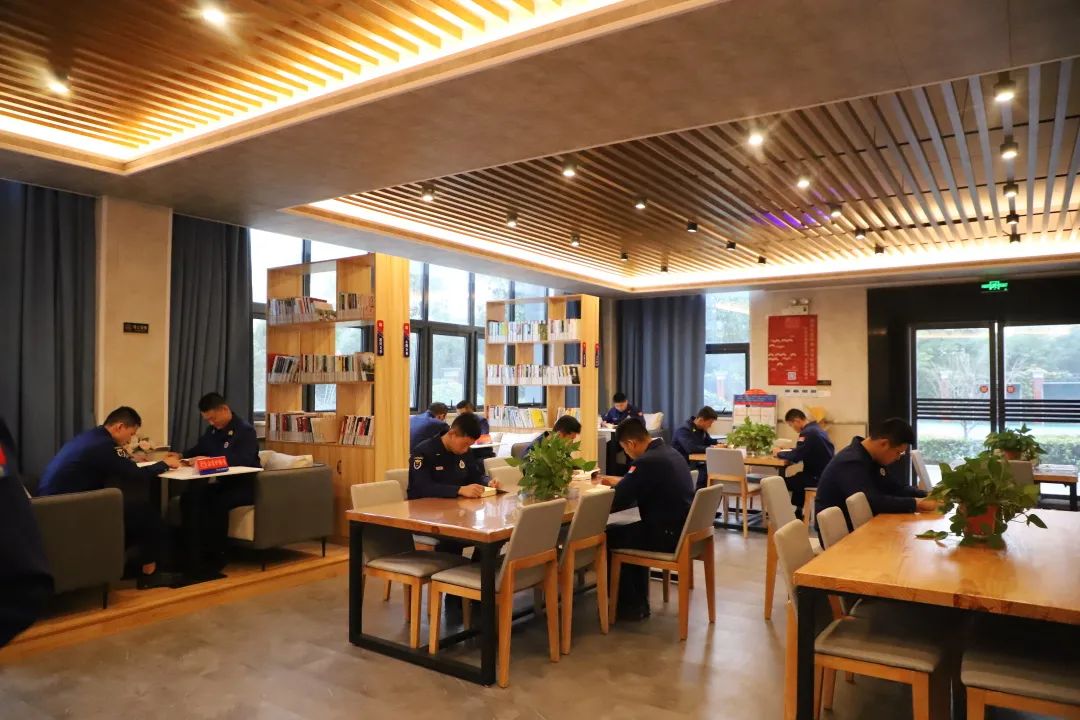 为官兵办实事怎么写,为指战员服务