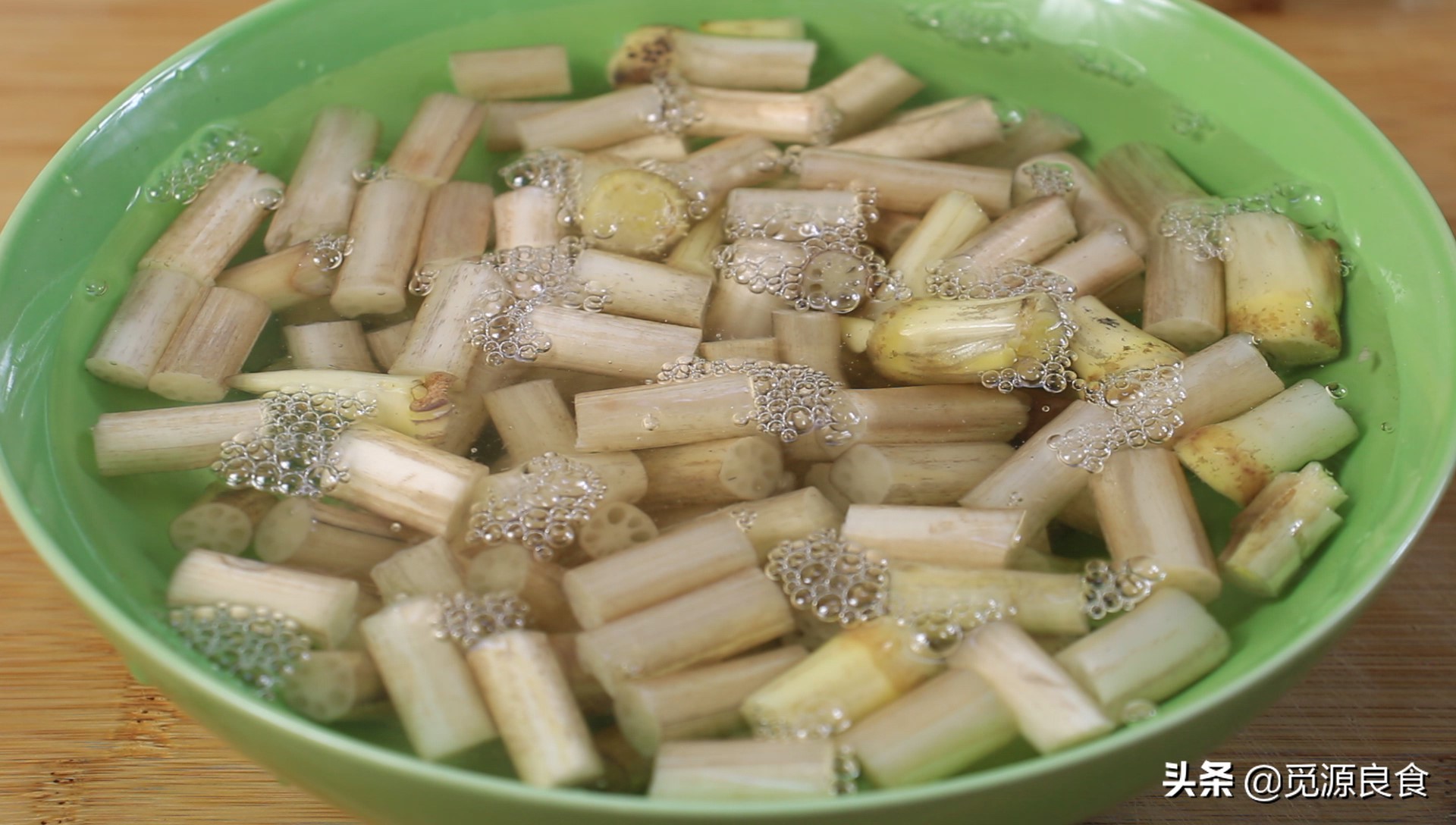 酸辣藕条怎么腌制泡菜,新鲜藕带怎么做好吃