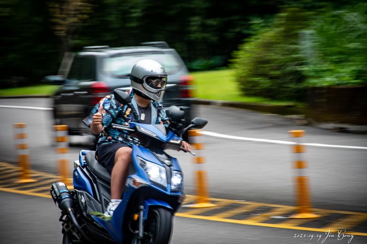 摩托车一般用什么机油最好,摩托车好的机油能跑多少公里