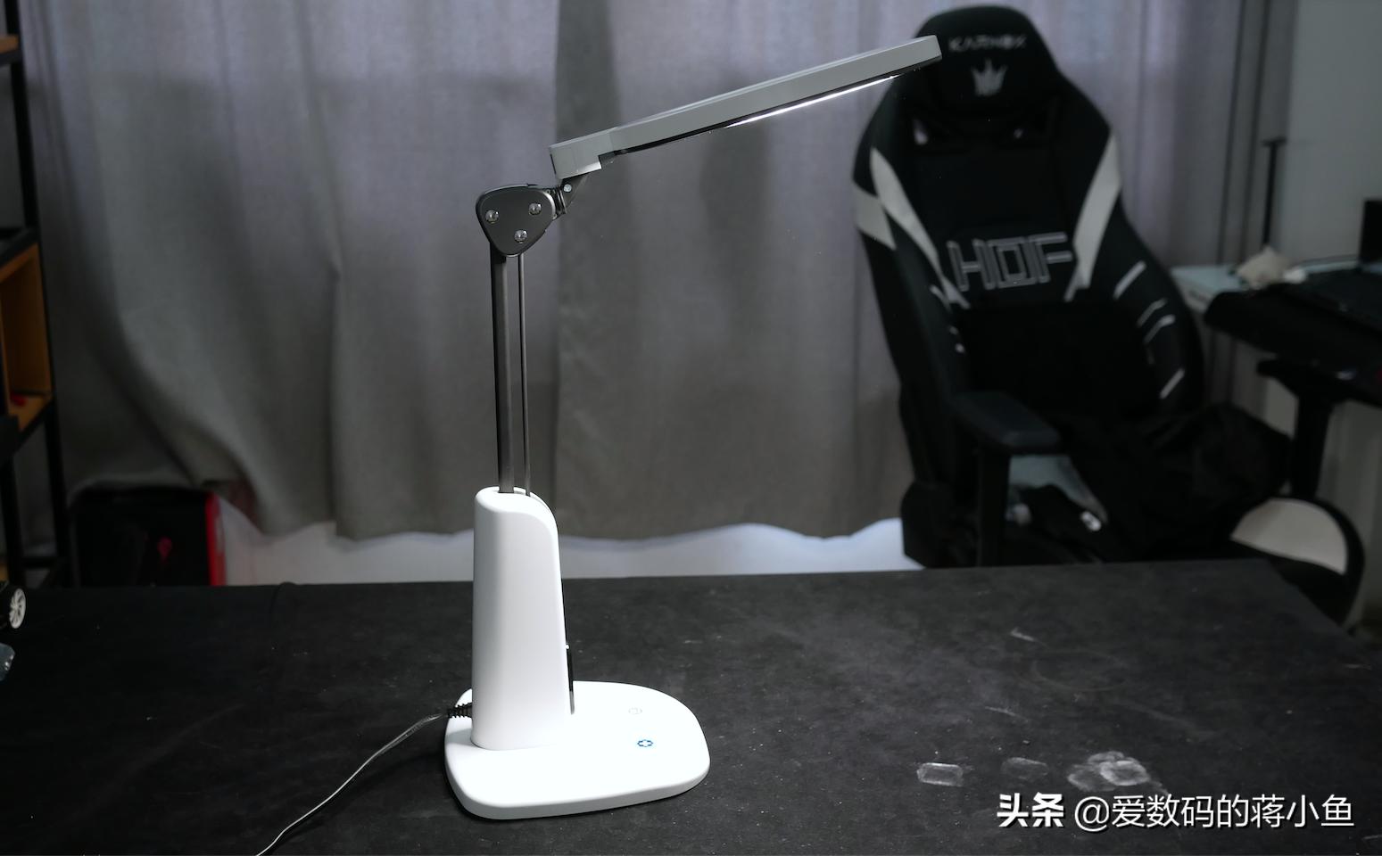 好视力护眼灯最全测评,爱德华天使之光专科版