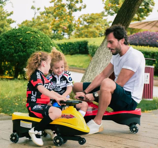 好娃娃儿童扭扭车,好娃娃扭扭车小朋友怎么骑