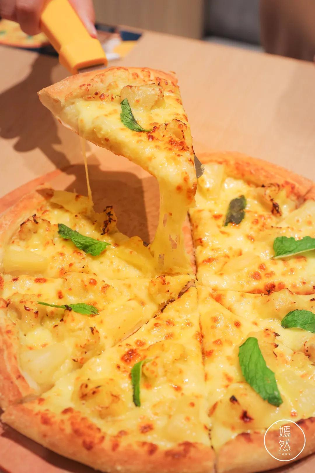 东城万达今天营业吗,万达排队店