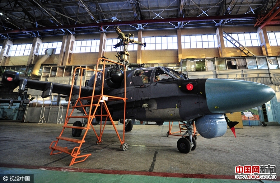 卡52海面低空突防,卡52超强的机动性