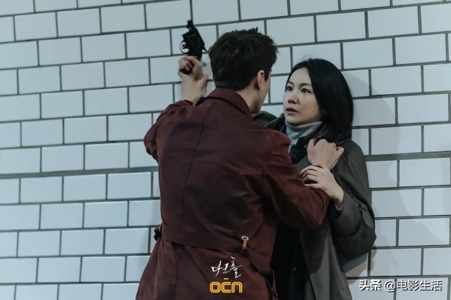 深度解析釜山行韩国高分丧尸电影,韩国丧尸剧突然出现的巨坑