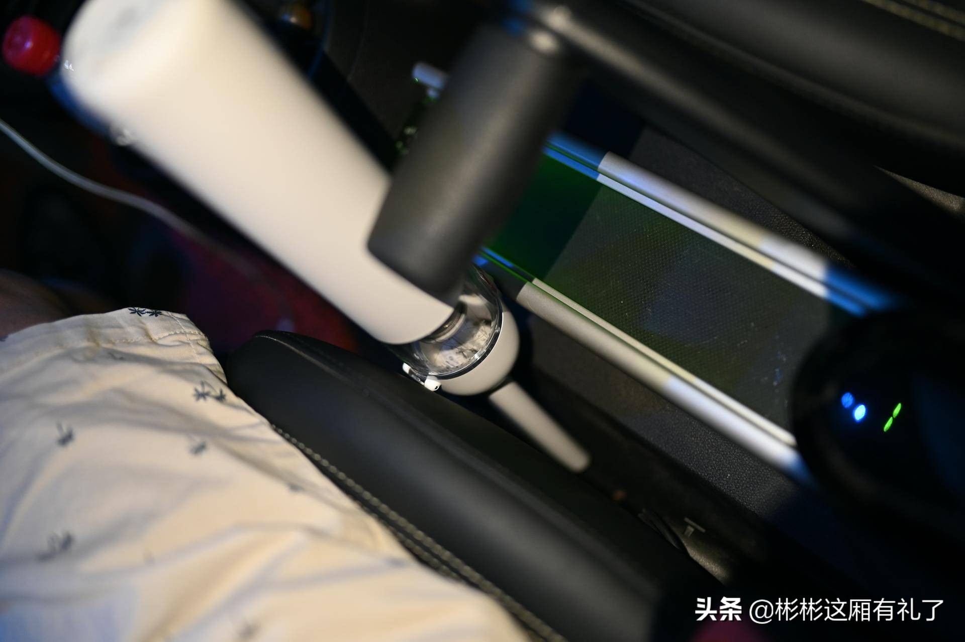 从小坐到大的安全座椅,小到隐形的手机支架