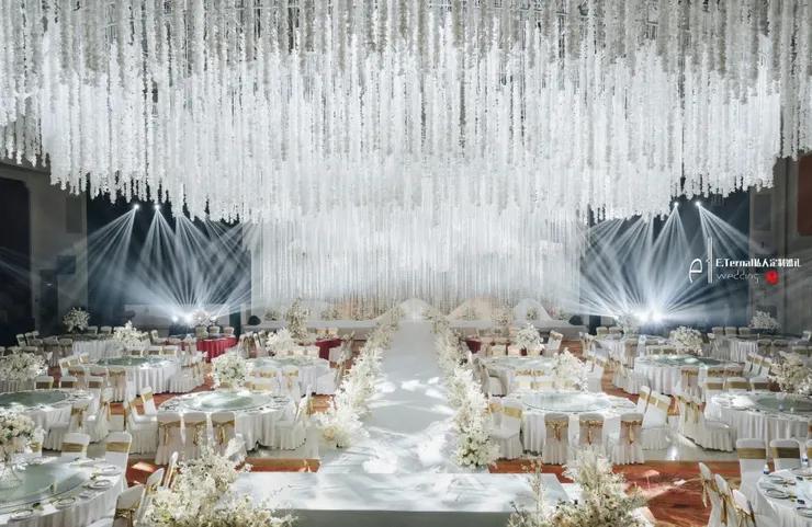 纯净婚礼布置,艺术极简婚礼主题设计