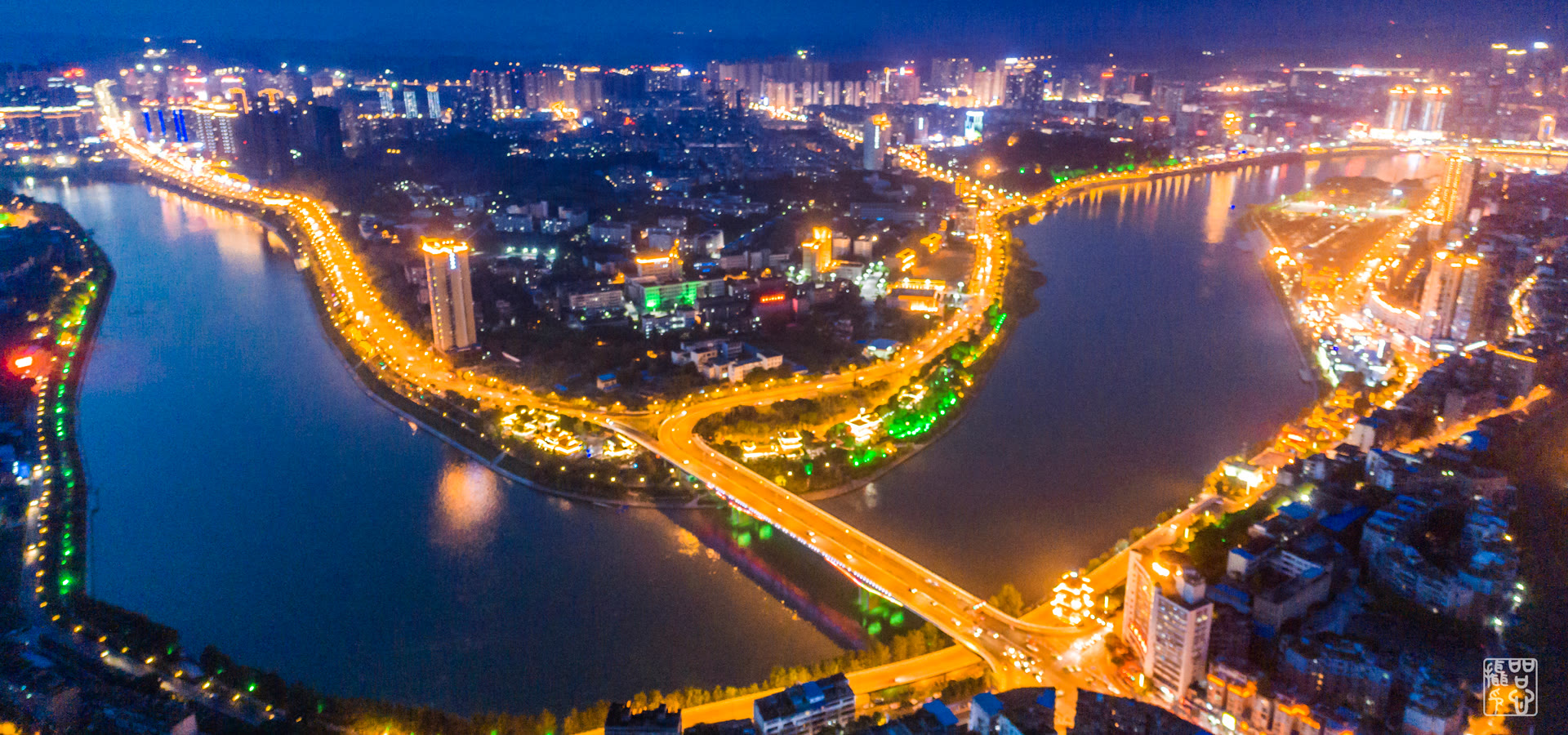 甜城.网址中文域名助力我国文化自信与发展