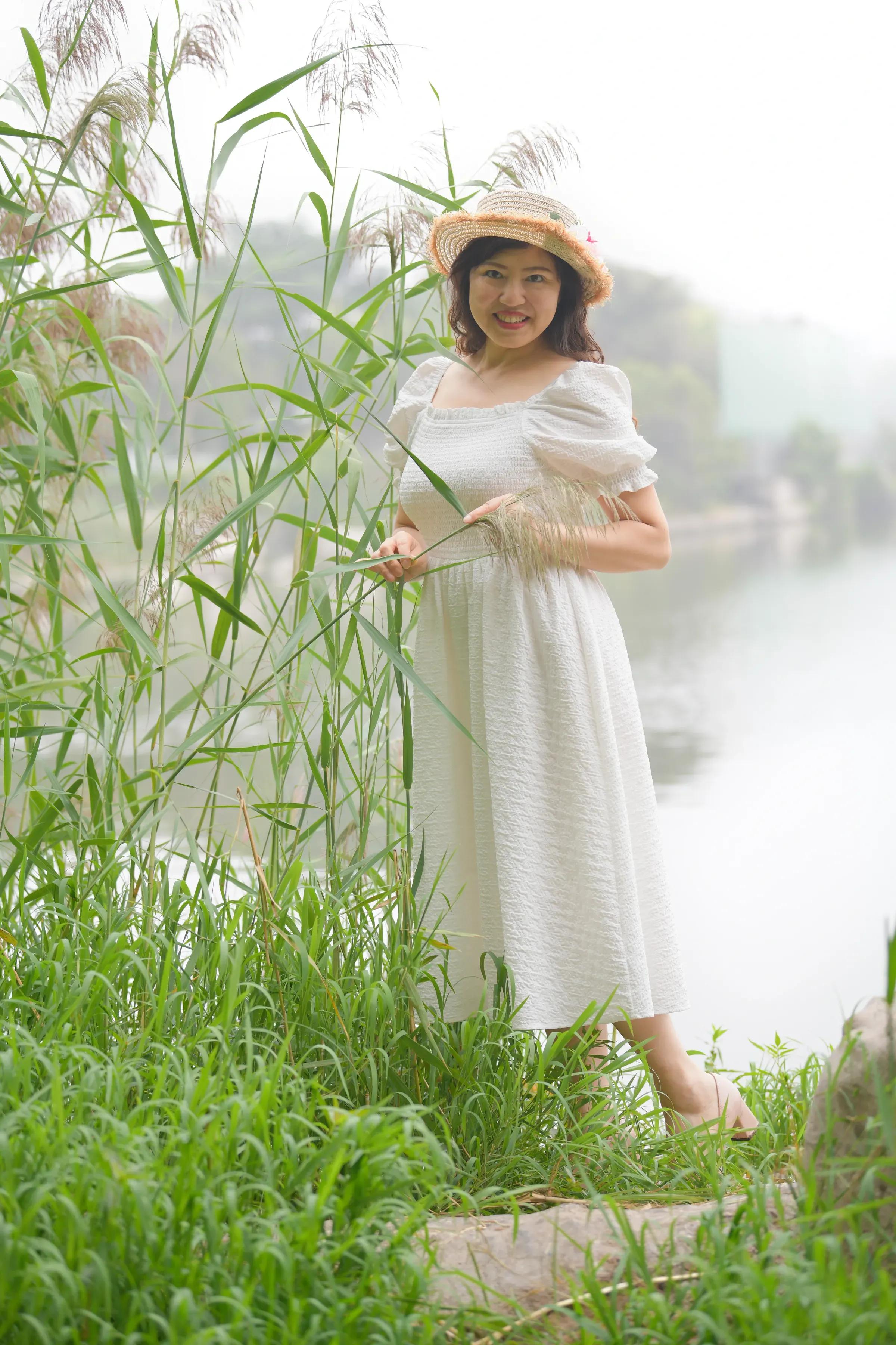 从小跟在我屁股后面的跟屁虫，她最后成了我的妻子