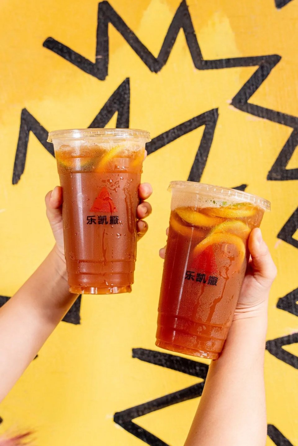 乐凯撒榴莲比萨买一送一只卖两周,乐凯撒爆浆榴莲披萨