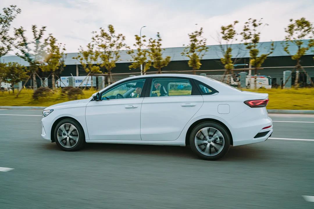 10万预算想买车这3款自动挡很合适,预算6万想买自动挡汽车推荐这3款