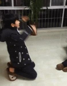 山海经中以乳为目以脐为口的怪物,山海经搞笑图片