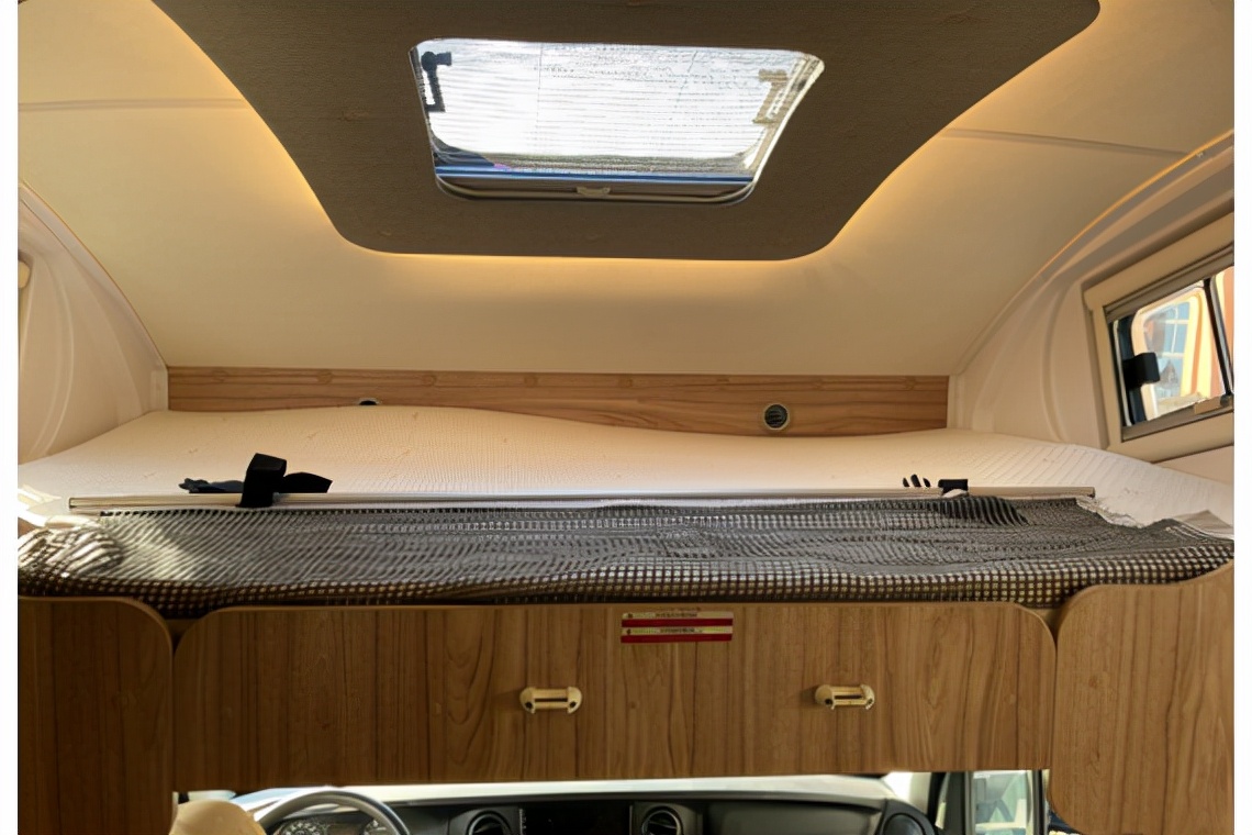 隆翠一号旗舰双拓展房车,隆翠房车3号前门版