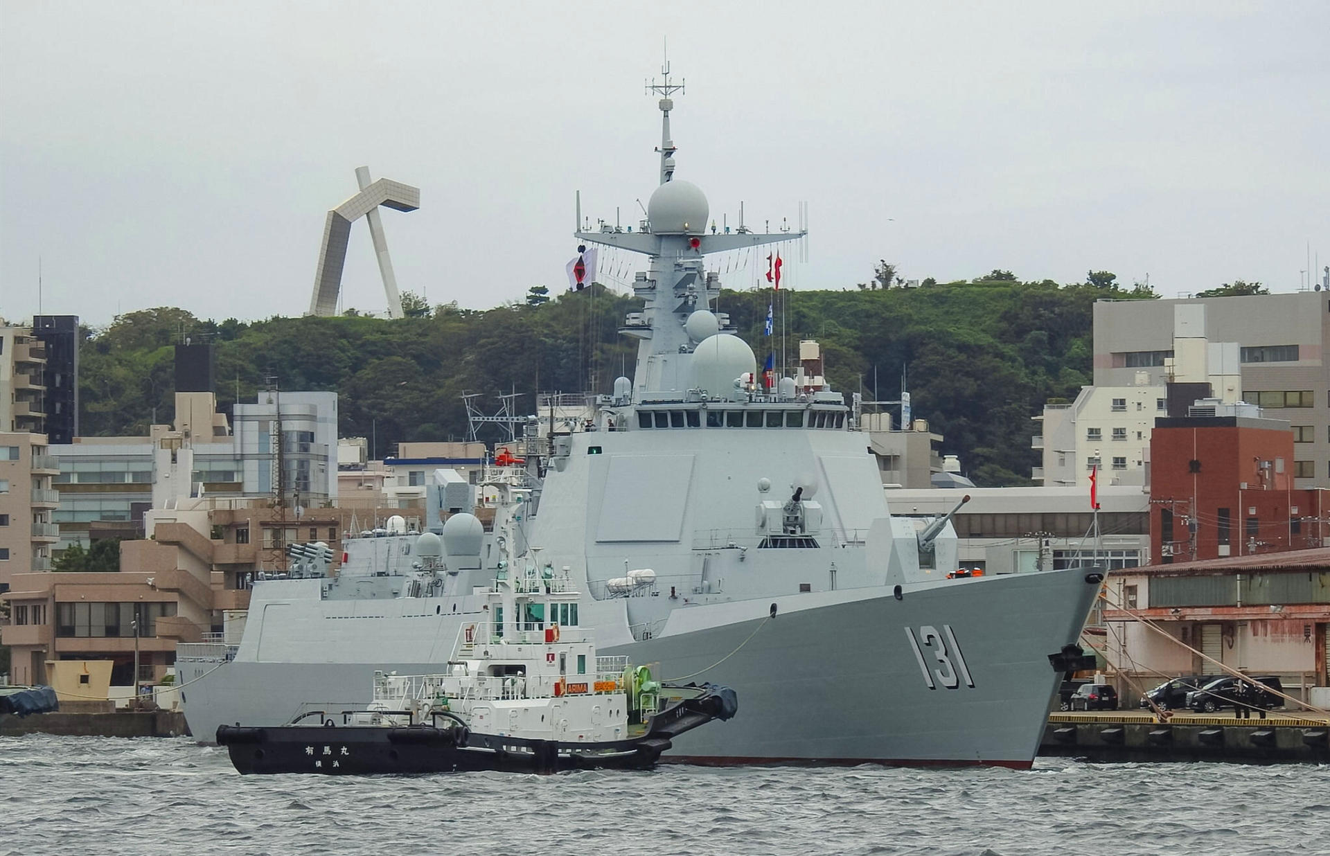 美国星座级护卫舰和052d,宙斯盾驱逐舰和052d对战