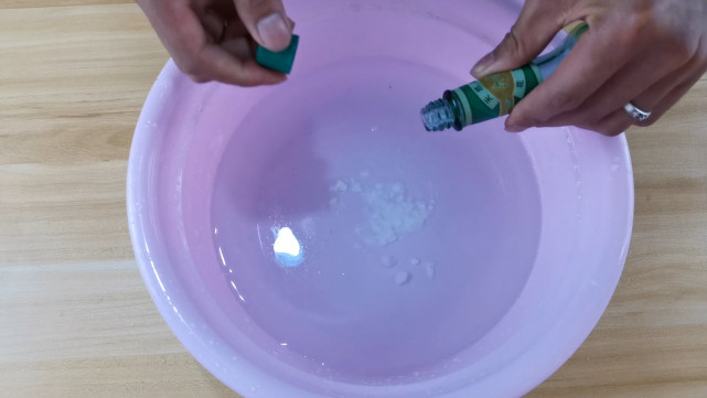 夏季用的毛巾粘滑怎么能洗干净,怎么洗毛巾又滑又臭