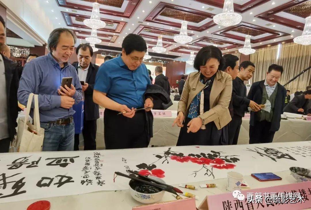 “全民助力十四运”千米书画长卷创作活动新闻发布会在西安举行