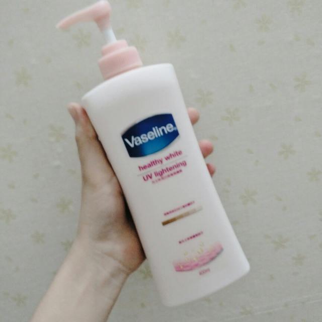 用了凡士林长毛的原因,使用凡士林皮肤变黑怎么办