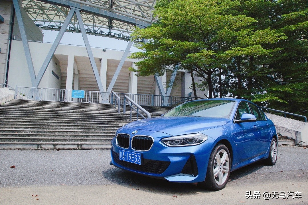 2013款宝马118i试驾视频,宝马118i时尚款值不值得买