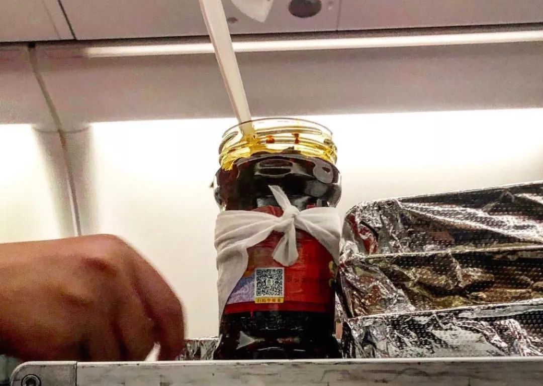 川航飞机餐真的那么好吗,川航飞机餐最火的视频