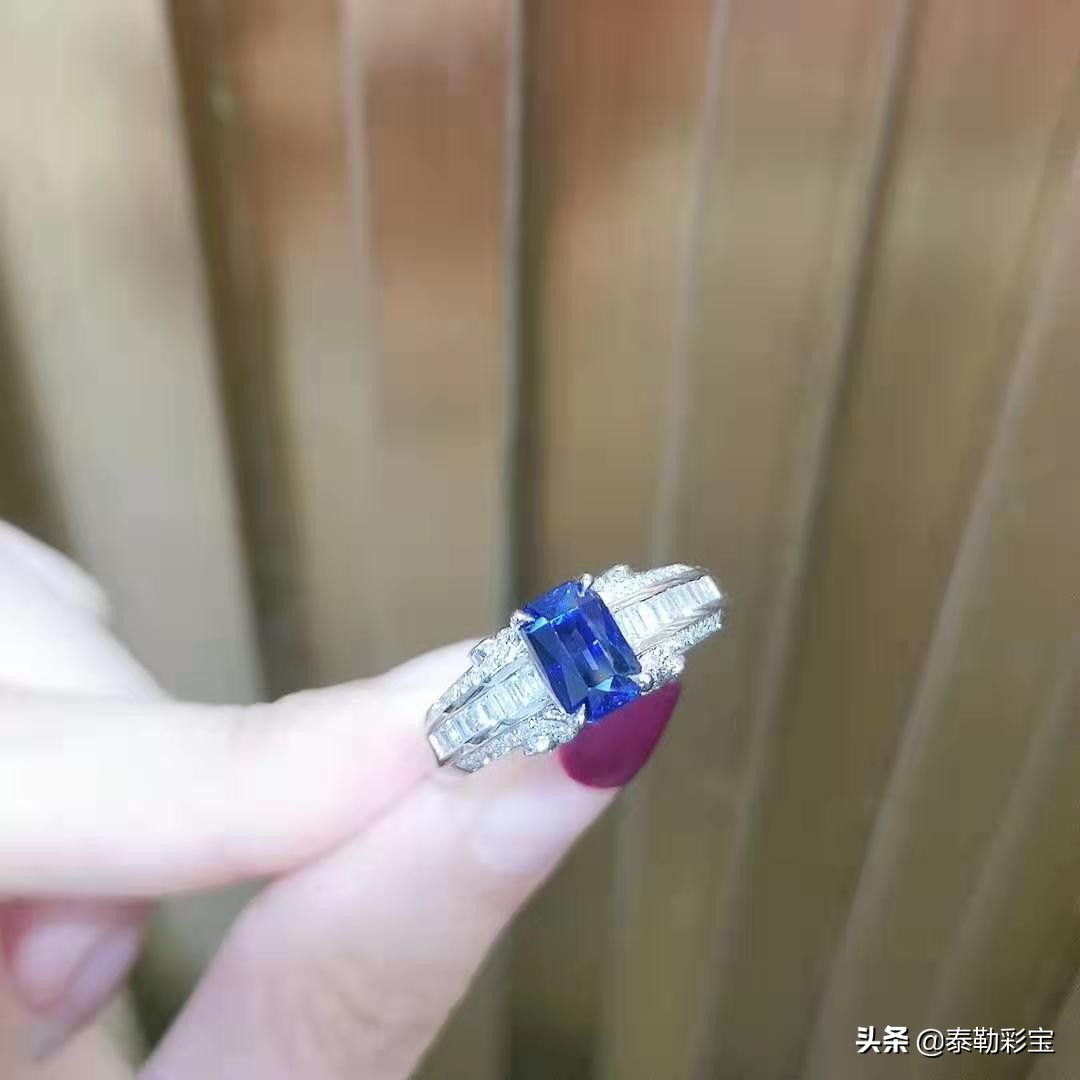 影响祖母绿价格的因素是,斯里兰卡蓝宝石如何鉴别好坏