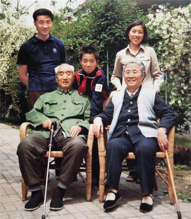 16岁上黄埔军校20岁成中将,他年仅29岁成为陆军中将