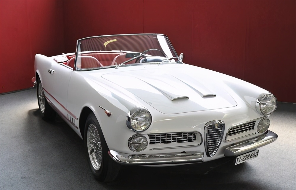 快速了解汽车品牌阿尔法罗密欧,阿尔法罗密欧stelvio2022款