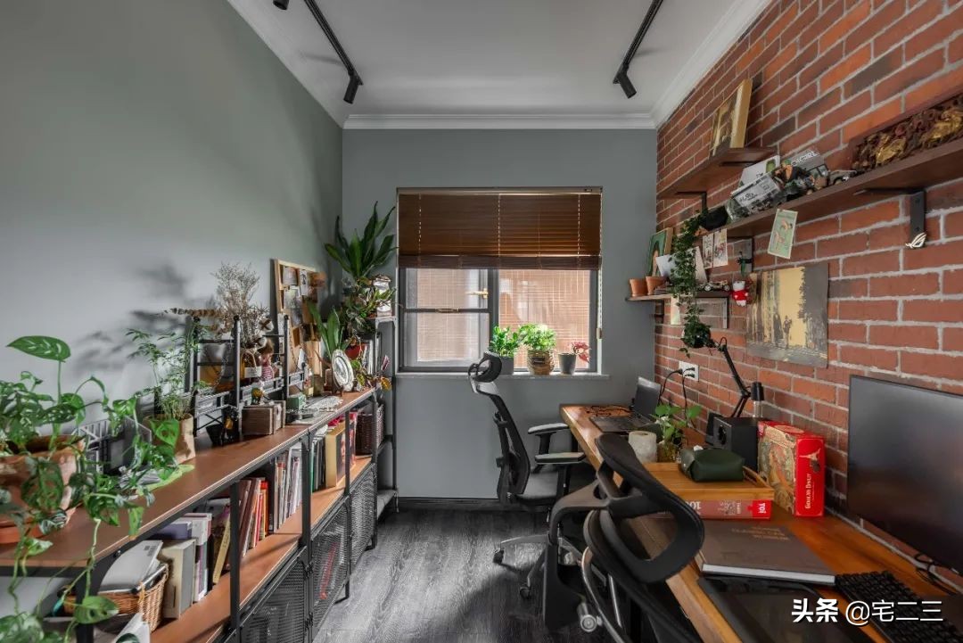 嗜好旧物的90后,用柔软的心构建家中岁月感