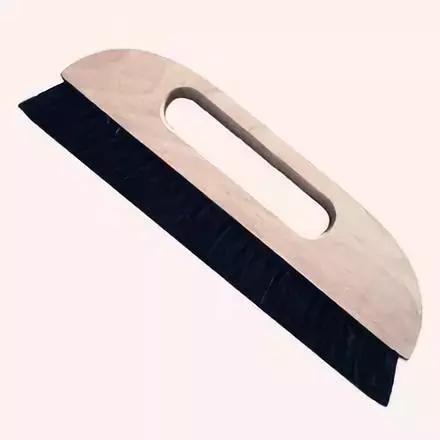 墙布透胶怎么处理,墙布透胶滴上白色涂料怎么处理