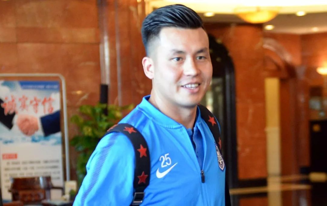 泰达下周集结表,泰达公开训练球员