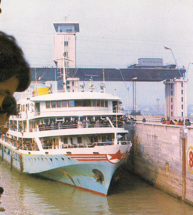沿长江逆流坐轮船旅游攻略,80年代川江轮船