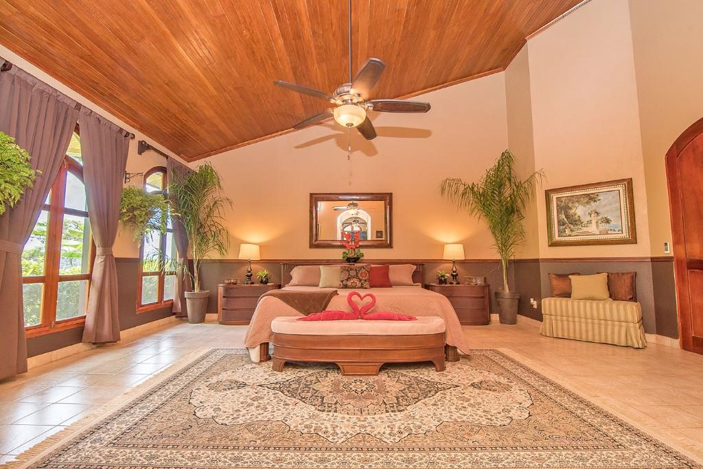 世界上最美夏日海滩风光之旅,海滩欣赏美丽的海景