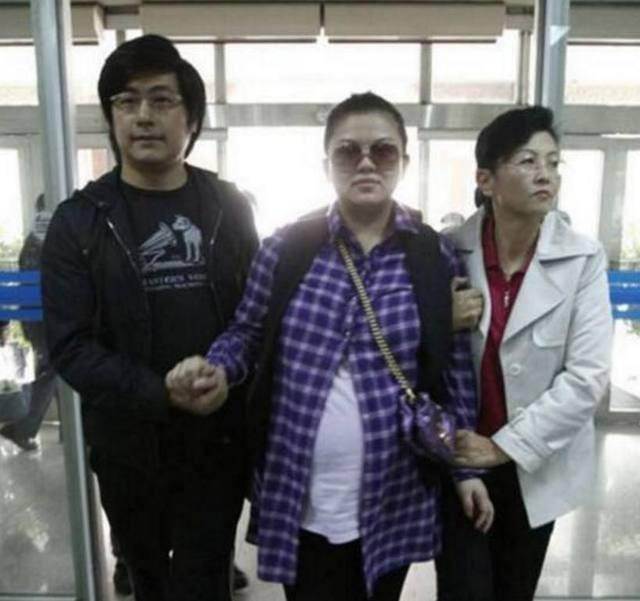 霍思燕怀孕胖到170斤照片,明星怀孕都胖了多少斤