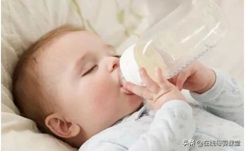 宝宝打嗝怎么办教你止嗝小方法,宝宝嗝怎么越来越难拍