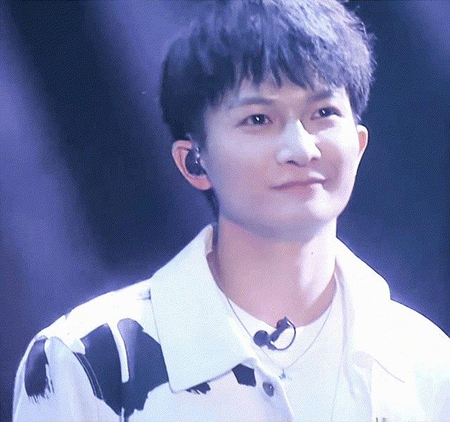 当年凭一首歌爆红的男星,最被低估的一个男歌手