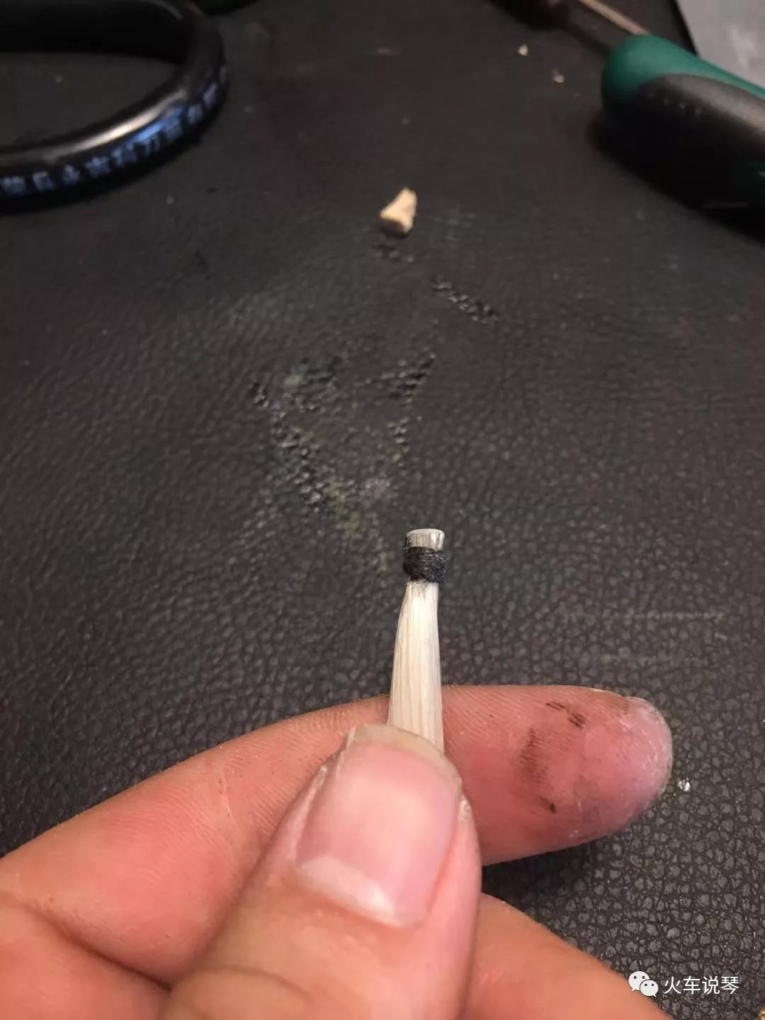 手把手带你学换刃,高档的小提琴弓毛用平了怎么换