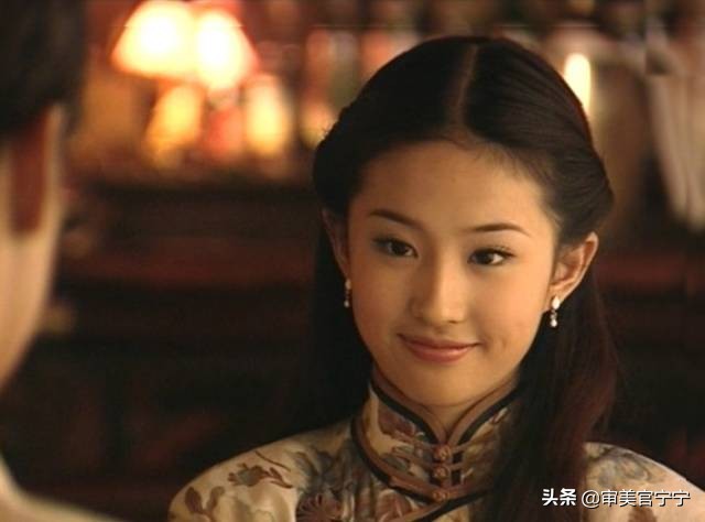 鼻子宽大眼距过近,鼻子宽度大于眼间距原因